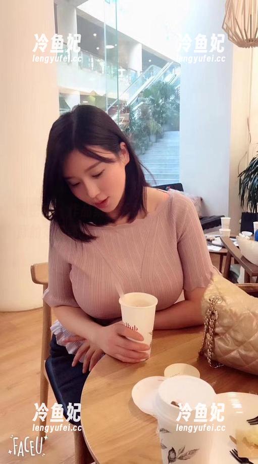紫色哒豚豚 微密圈 - 作品集更新再掀风波,紫色哒豚豚的第二部分轻轻松松变成了我的每日必看!