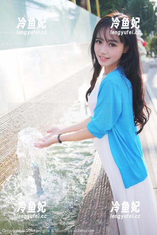 美媛馆-Cris_卓娅祺 美媛馆 - 惊!福利图片中的Cris_卓娅祺美足,究竟是何方神圣?