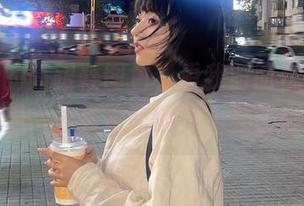 舞小喵的高跟鞋图包，看我时而优雅时而滑稽，分享走路的另一种生存。