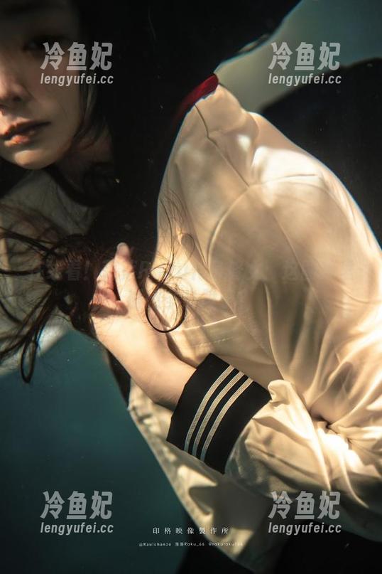 落落Raku 在线看!落落Raku化身修女:这图集里搬出多少段子?