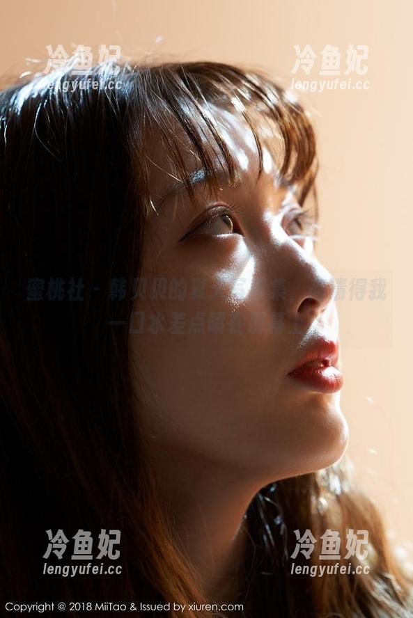 蜜桃社-韩贝贝 蜜桃社 - 韩贝贝的夏天写真集,高清得我一口水差点喷在屏幕上