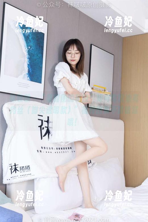 袜啵啵-甜甜圈 袜啵啵 - “甜甜圈的秘技:如何驾驭油亮肉丝(脚尖透明款)”福利图集不要错过哦!