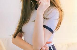 看过期米线线喵的美足合集，我居然开始在想：到底是不是该再买双拖鞋……