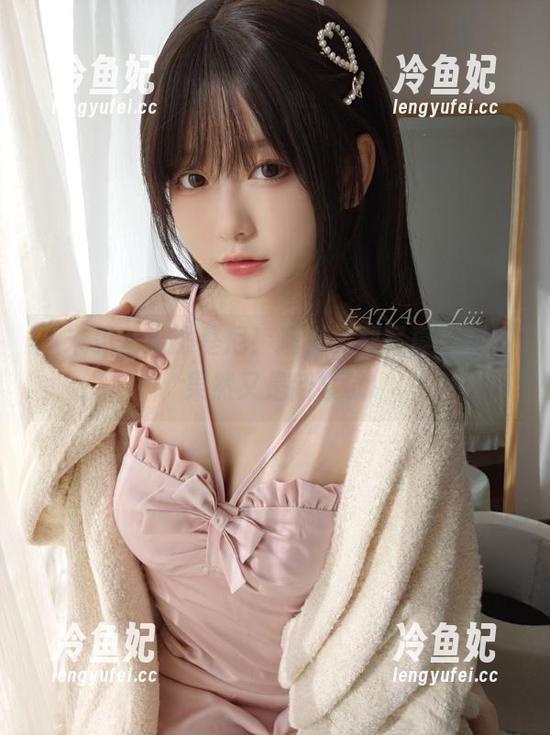 迷之呆梨 从未见过的比基尼!迷之呆梨写真更新,果然又是新尝试
