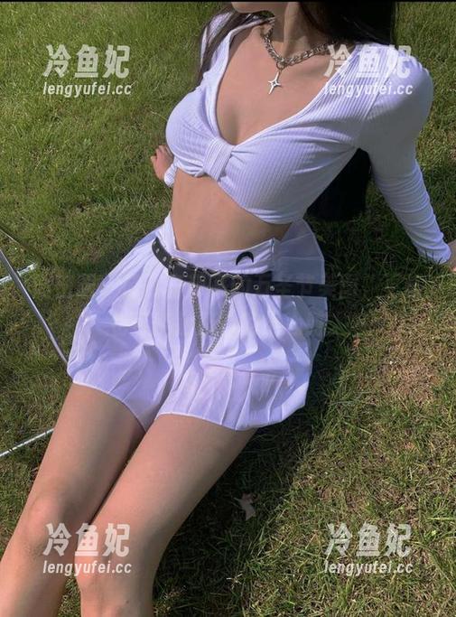 微密圈 - 陈佩奇带来的万圣节美图，更新也可能触及你的小心脏。