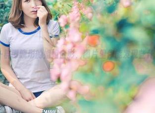 青豆客 - 一群谭晓彤的姐姐合影，图片里你能发现些什么迷雾吗？